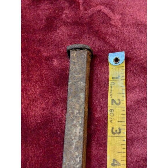 Vintage railroad Spike - Picture 3 of 7